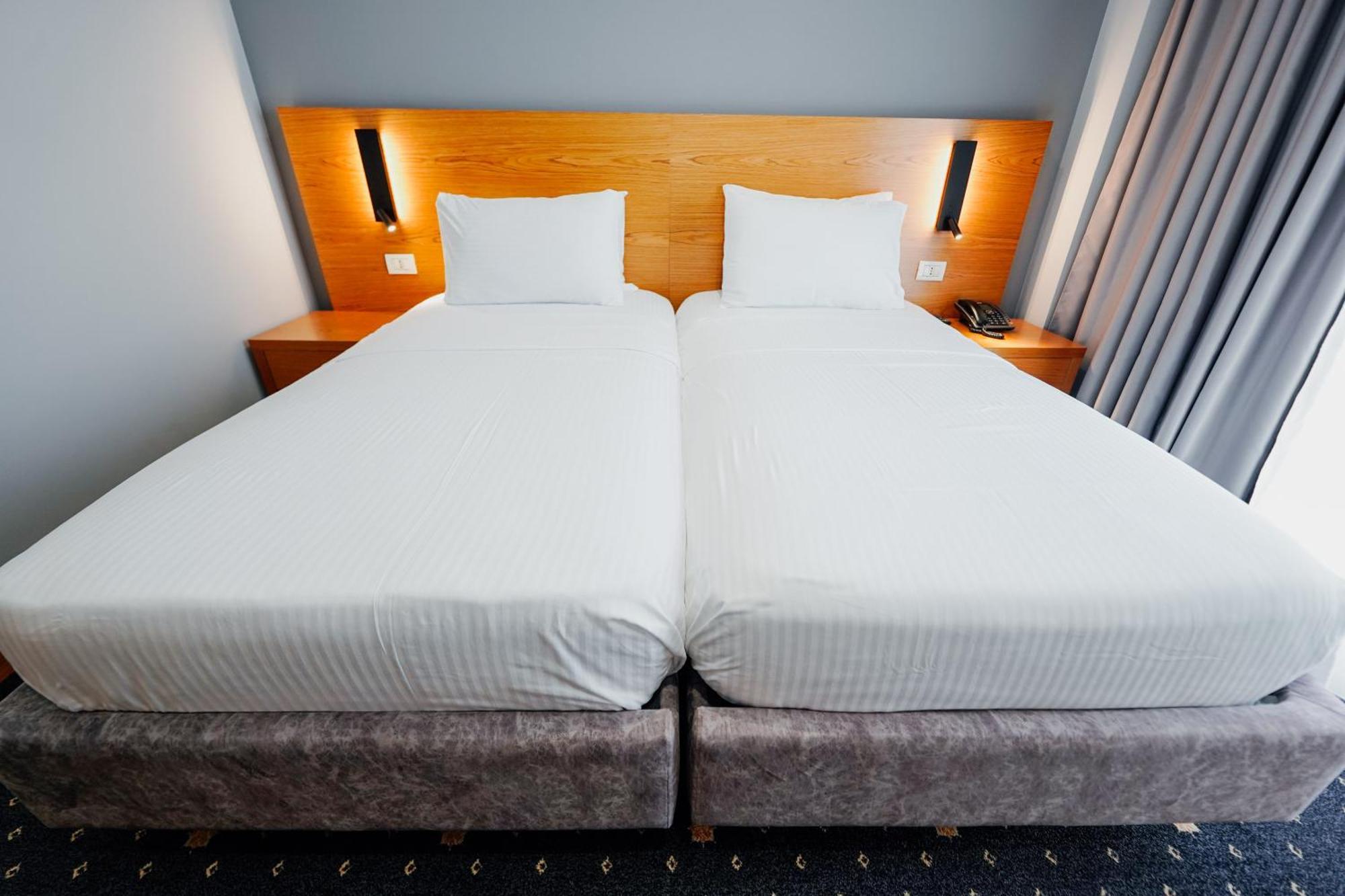 Hotel Agimi Sarande Bagian luar foto