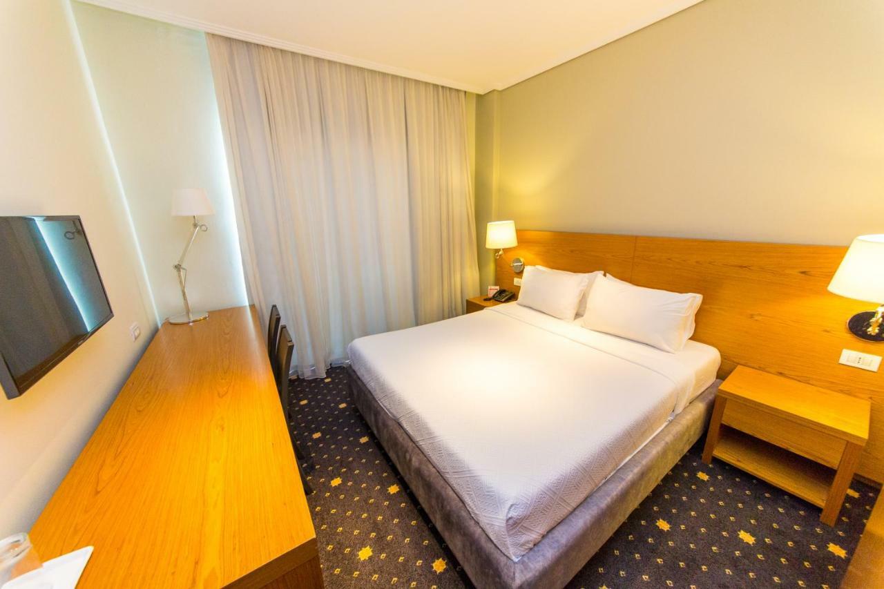 Hotel Agimi Sarande Bagian luar foto