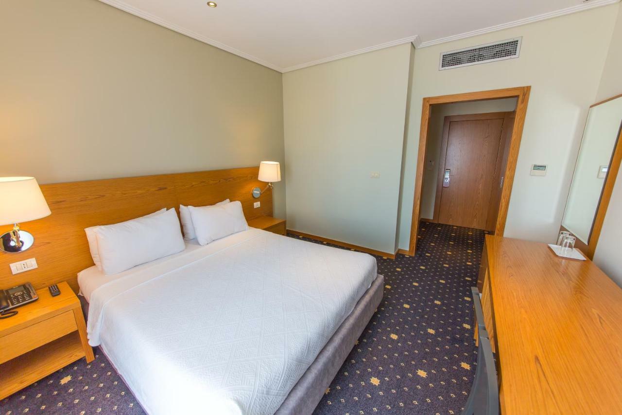 Hotel Agimi Sarande Bagian luar foto